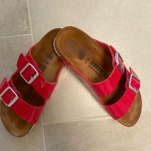 Birkenstock Arizona red sandal